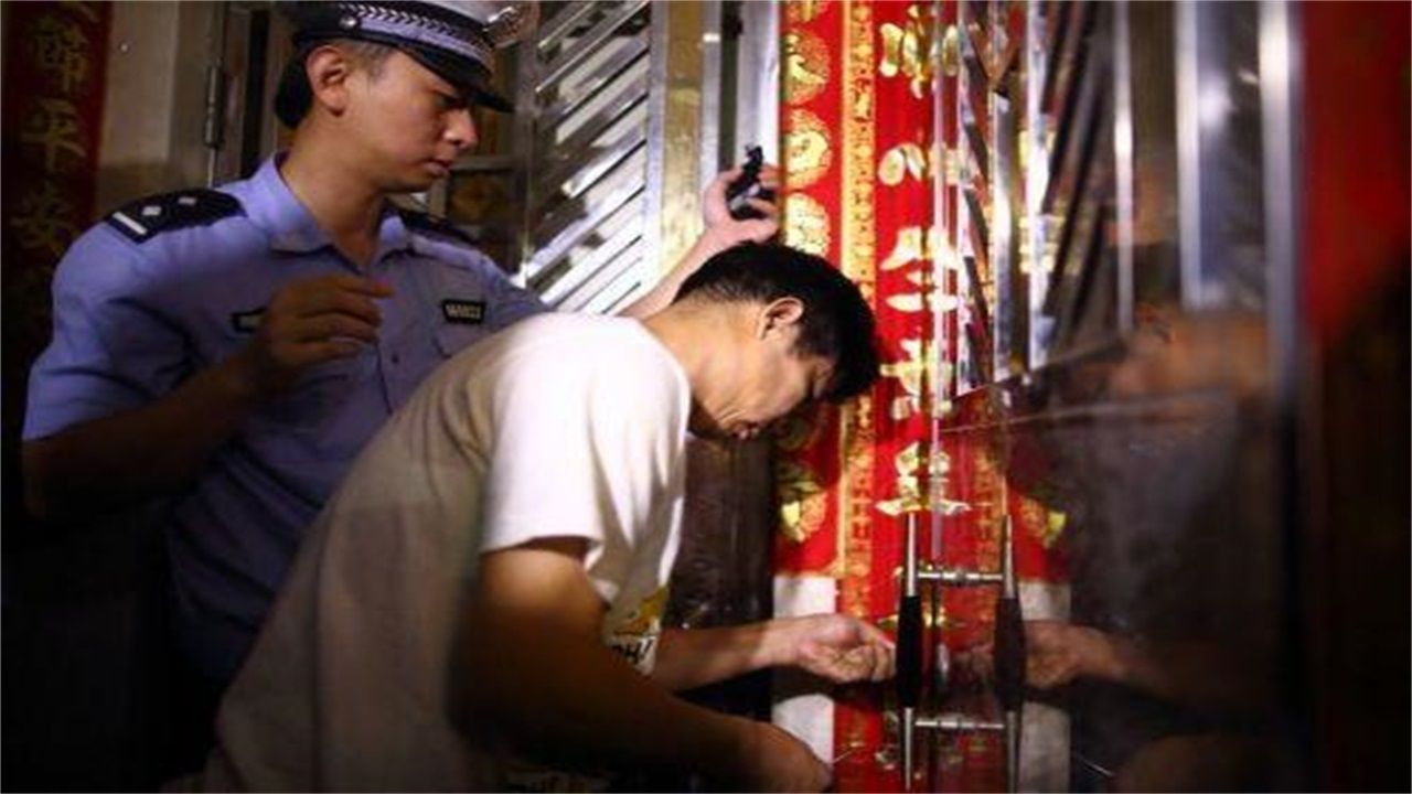 金华请开锁师傅开了锁后，师傅为什么一般都不进门，就算主人请也不进去？